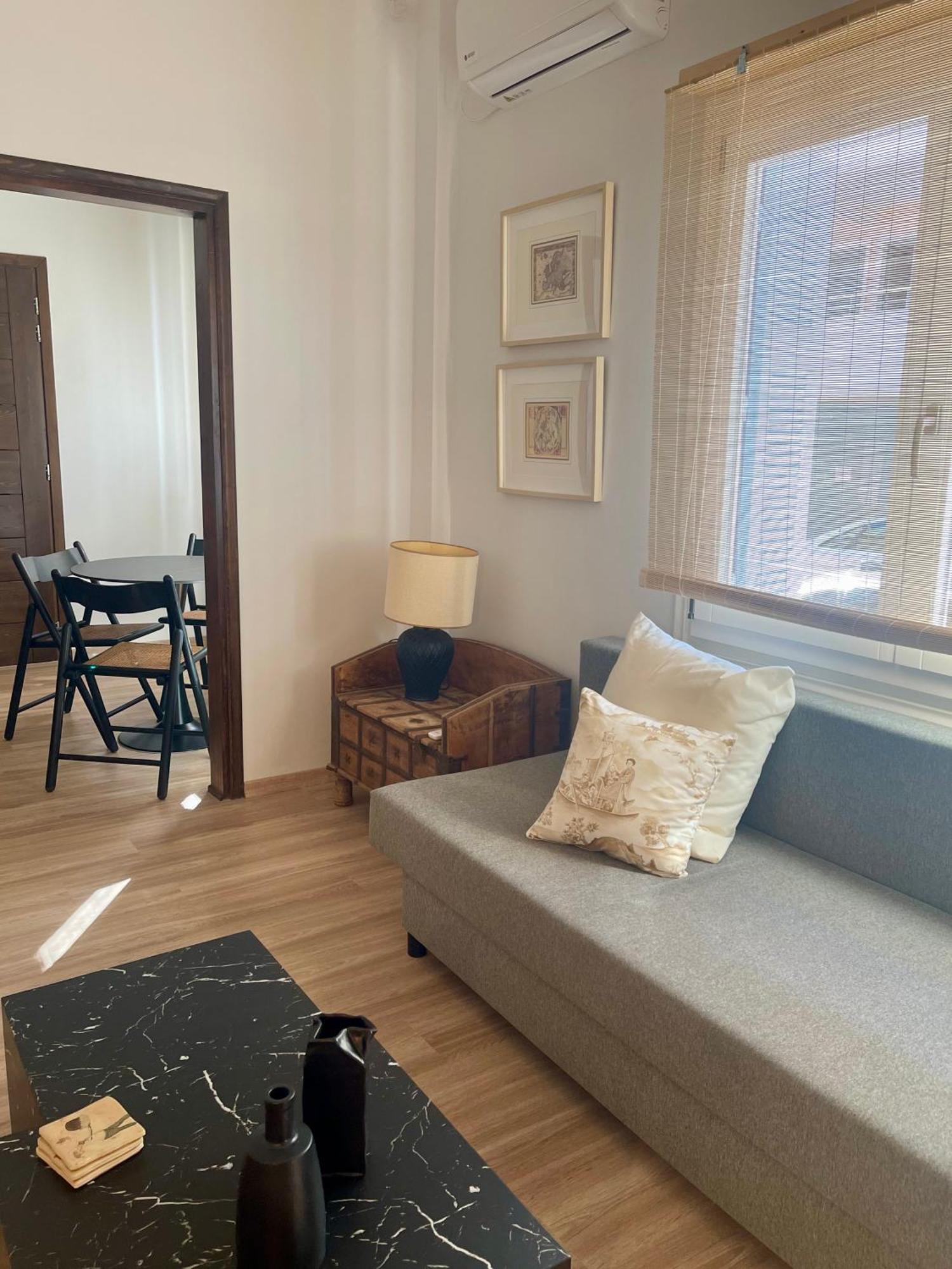 Stella'S Petite Boite Apartment Rafína Екстериор снимка