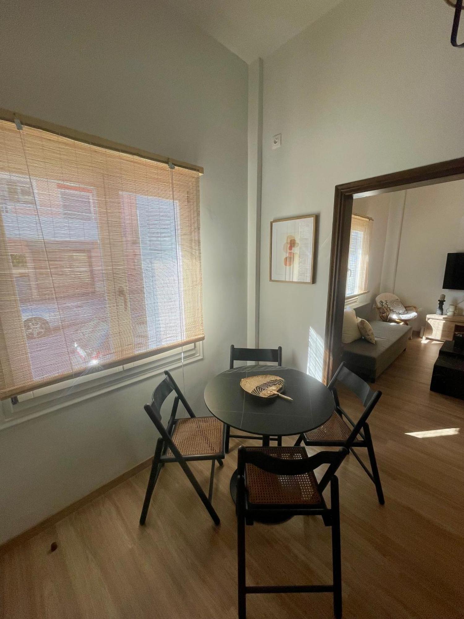 Stella'S Petite Boite Apartment Rafína Екстериор снимка